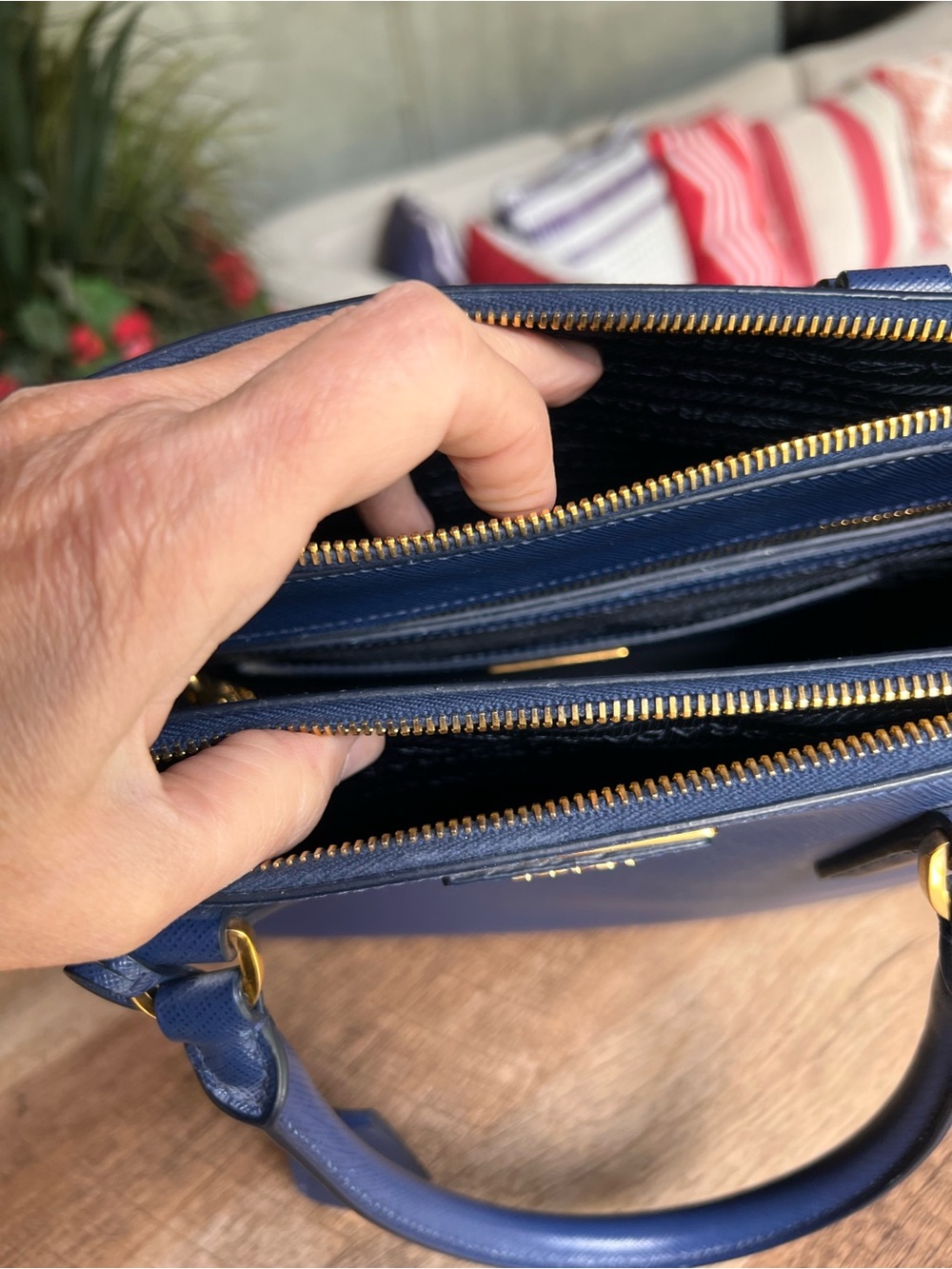 Prada Bluette Blue Saffiano Lux Leather Tote with Gold Hardware - Picture 11 of 16